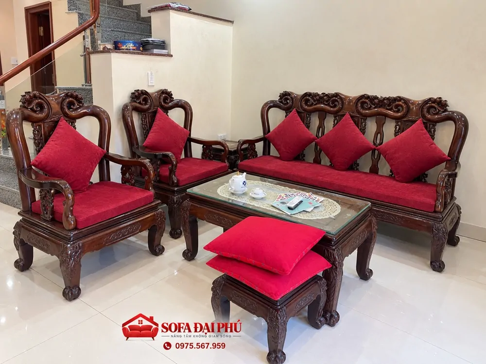 bộ đệm ghế gỗ vải nỉ tráng nhung đỏ đô nhà cô Thanh Hà Đông